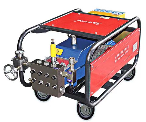 10000psi Hydro Testing Pump Untuk pipa minyak Tekanan Test Pump 7.5KW