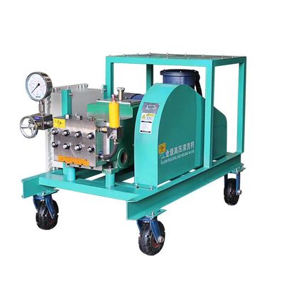 Mesin Hydro Blasting Tekanan Tinggi Digunakan Pada Penghapusan Karat Kapal